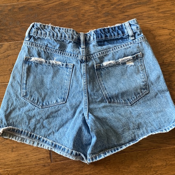 Flying Monkey High Rise Shorts Size 28 - Picture 4 of 4